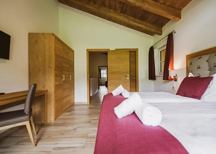 Anna Xl ليوغانغ